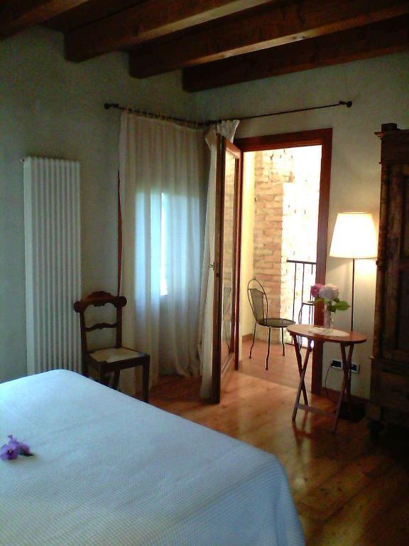 Il Rifugio Del Poeta Guest House San Biagio di Callalta Стая снимка