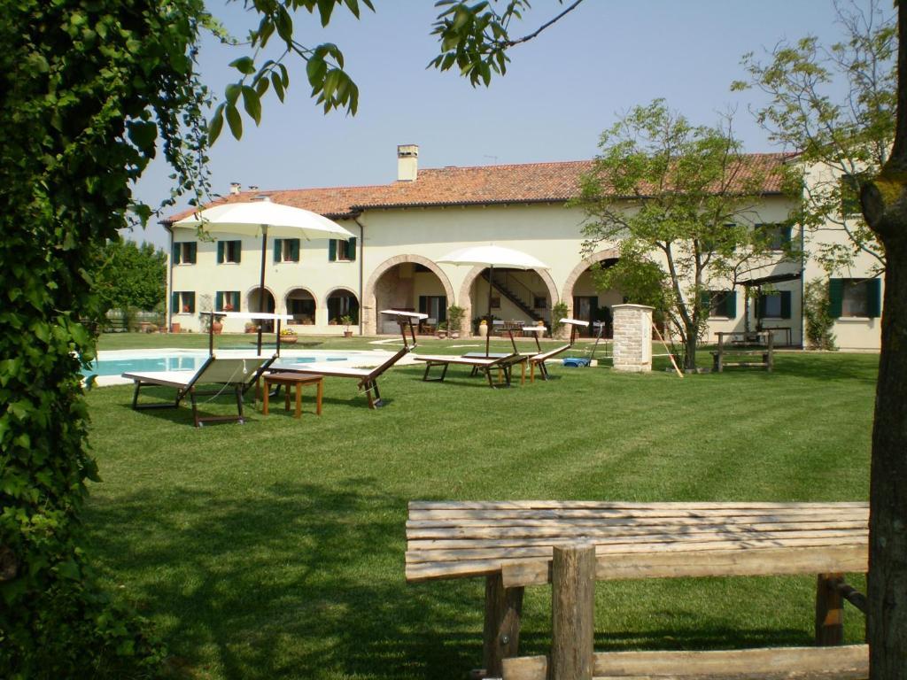 Il Rifugio Del Poeta Guest House San Biagio di Callalta Екстериор снимка